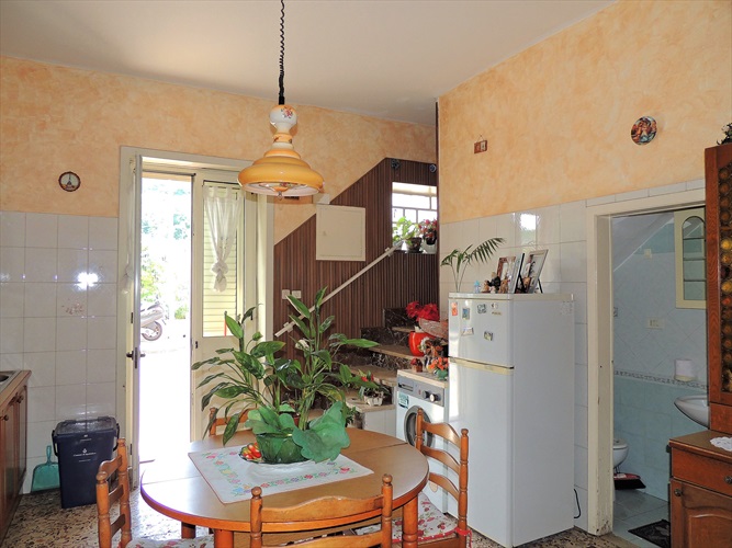 indipendente in vendita Spadafora case quattropareti