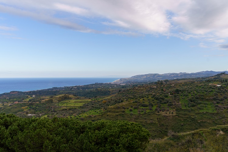 in vendita Spadafora Messina Casequattropareti