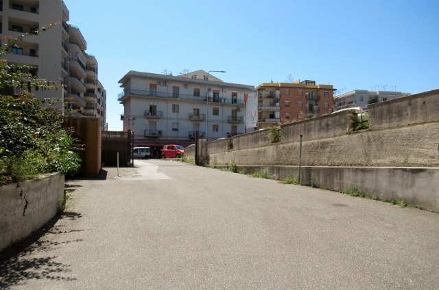 DEPOSITO A MESSINA SUD