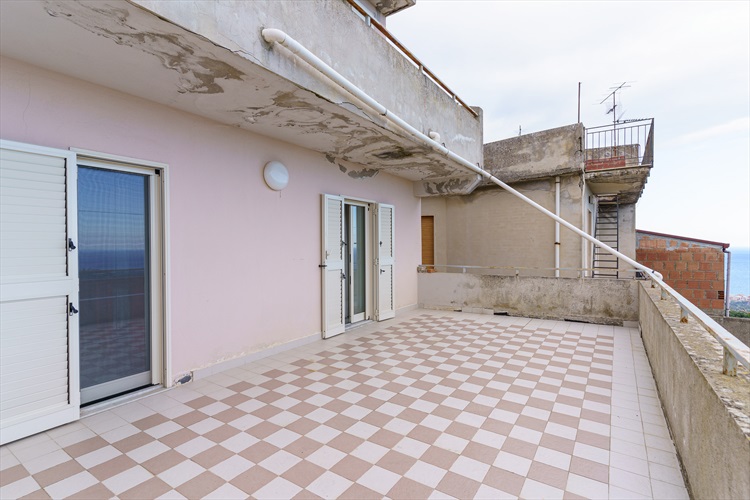 in vendita a Spadafora Messina