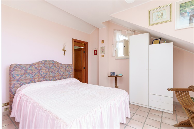 in vendita a Spadafora Messina