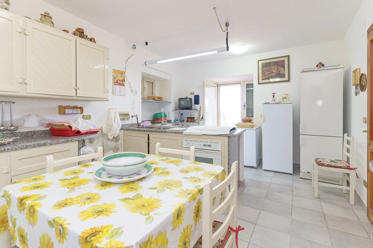 in vendita a Spadafora Messina
