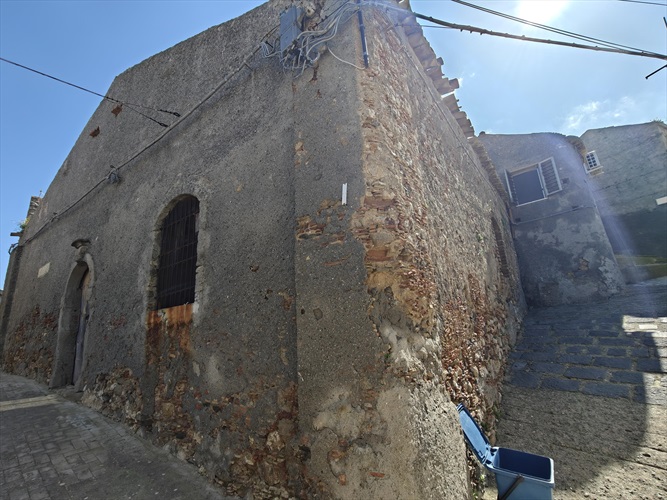 in vendita a Spadafora Messina