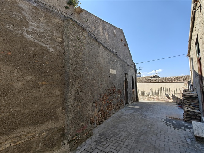 in vendita a Spadafora Messina